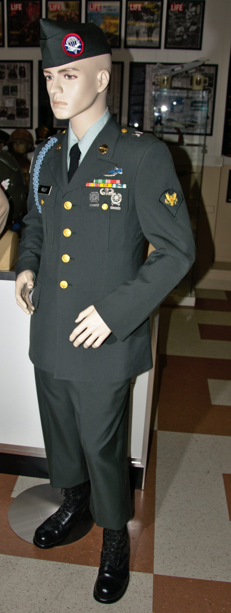 army dress blues specialist Corporal Vs. Specialist in the U.S. Army